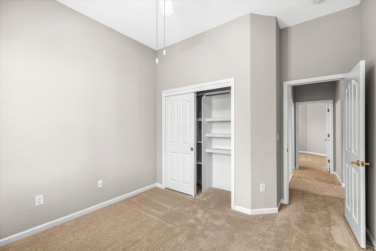 426 Treecrest Cir, Oakdale, CA 95361