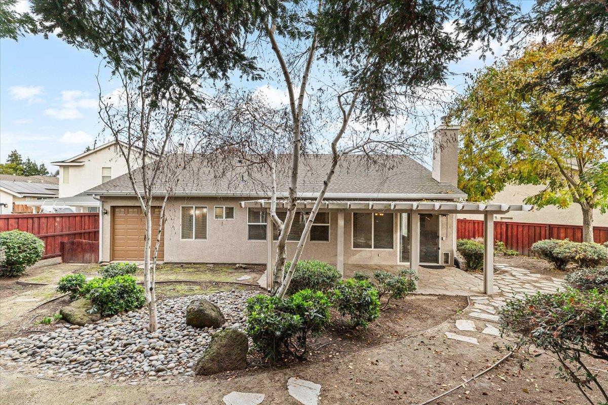 426 Treecrest Cir, Oakdale, CA 95361