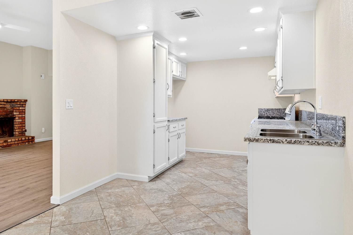 1316 Gargotto Ct, Modesto, CA 95355