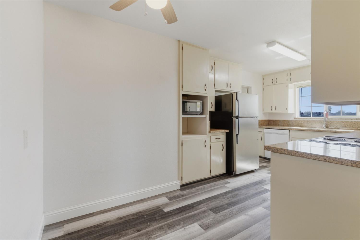 7140 Jones Rd, Winton, CA 95388