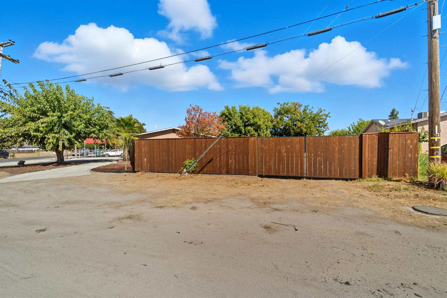 7140 Jones Rd, Winton, CA 95388