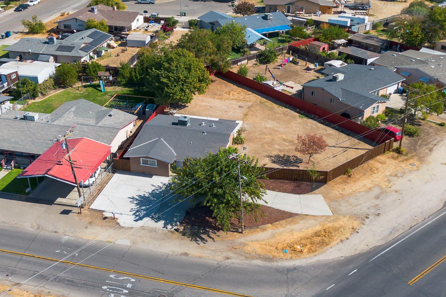 7140 Jones Rd, Winton, CA 95388