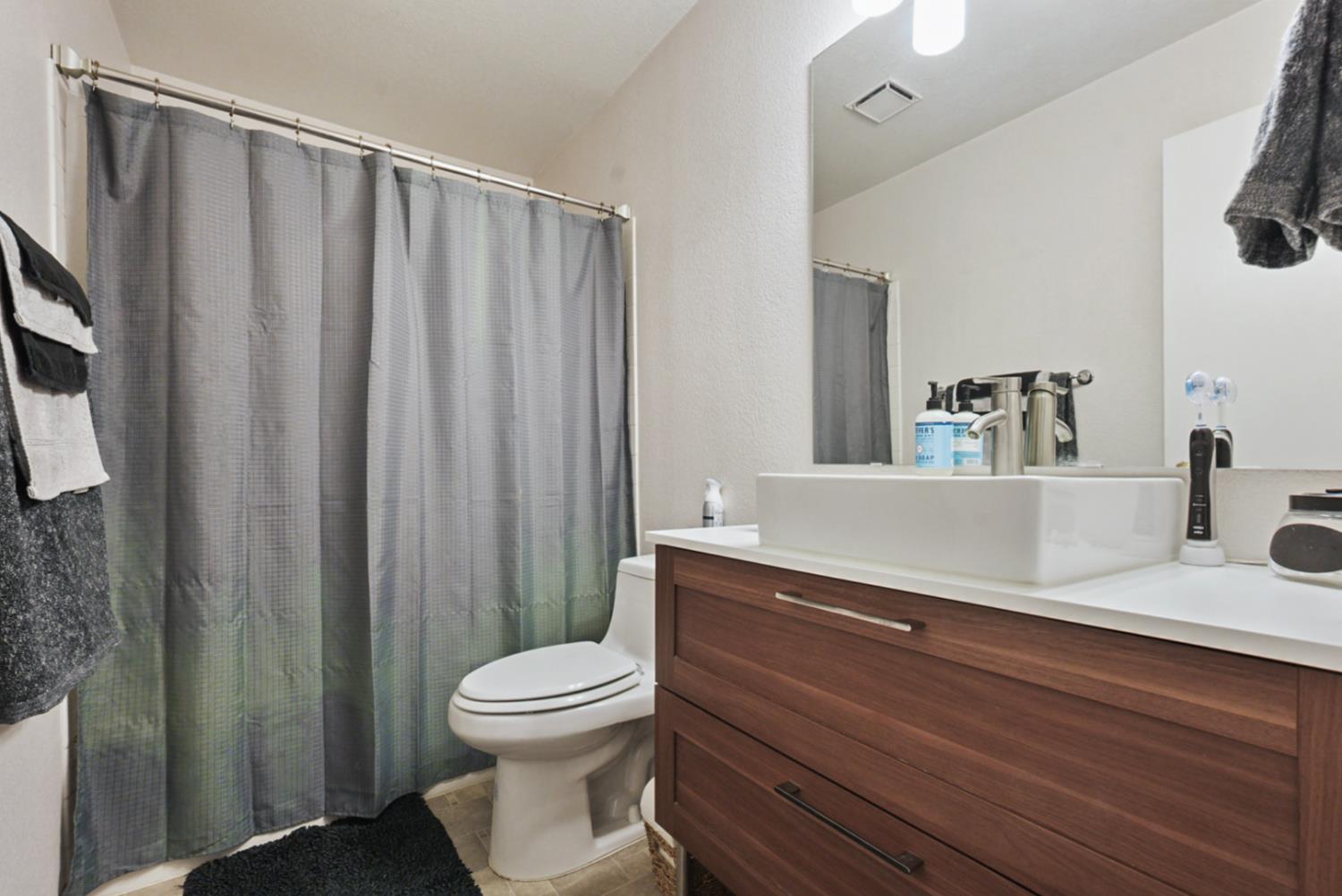 449 D Arpino Ct, Patterson, CA 95363