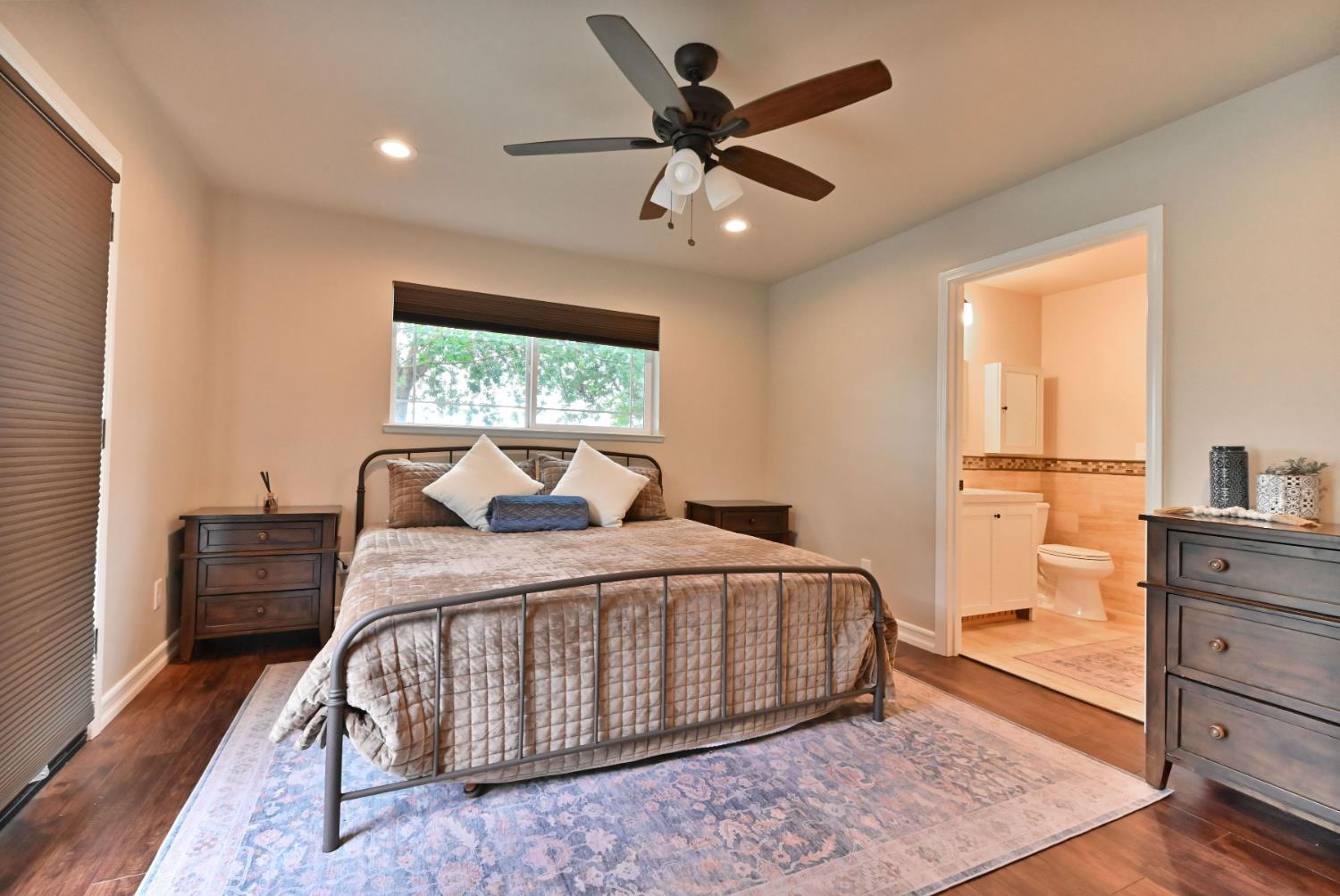 11038 Victory Ave, Oakdale, CA 95361