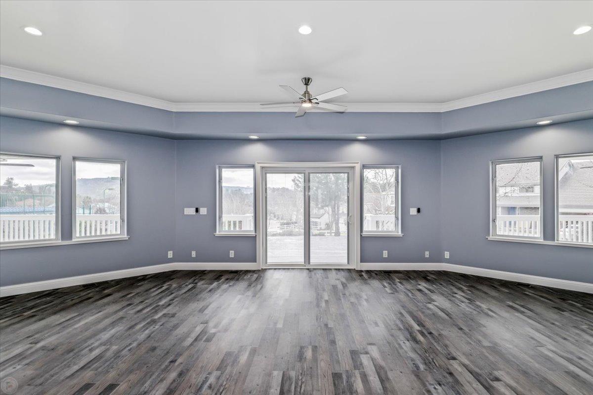 1046 Shoreline Dr, Copperopolis, CA 95228