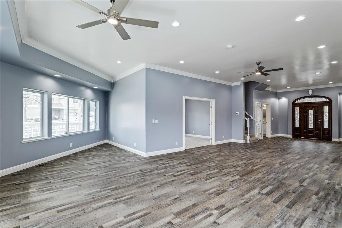 1046 Shoreline Dr, Copperopolis, CA 95228