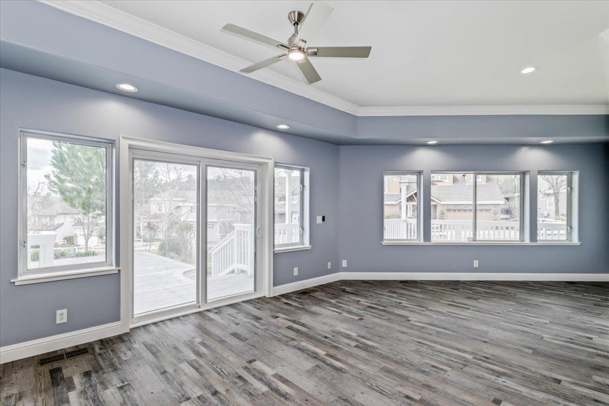 1046 Shoreline Dr, Copperopolis, CA 95228