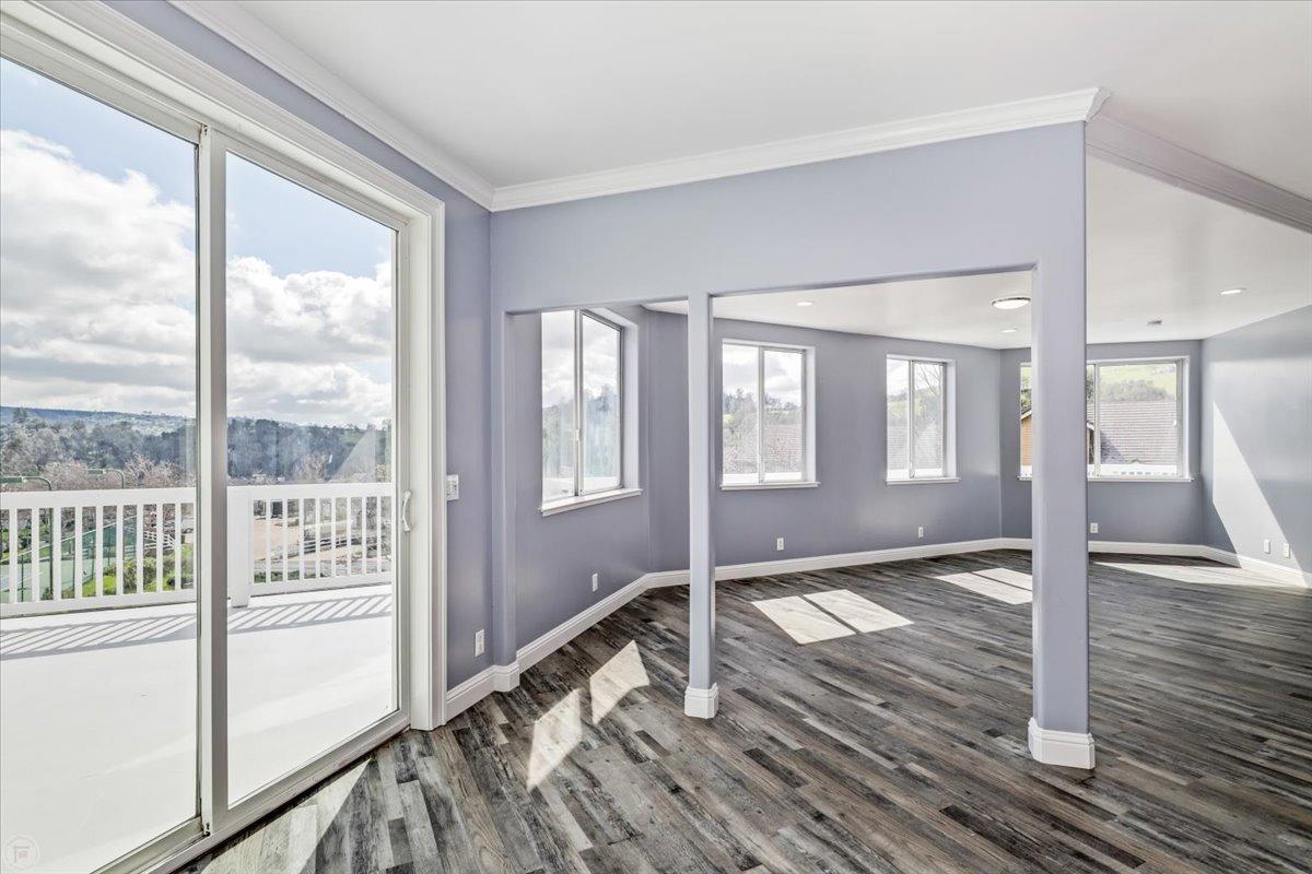 1046 Shoreline Dr, Copperopolis, CA 95228