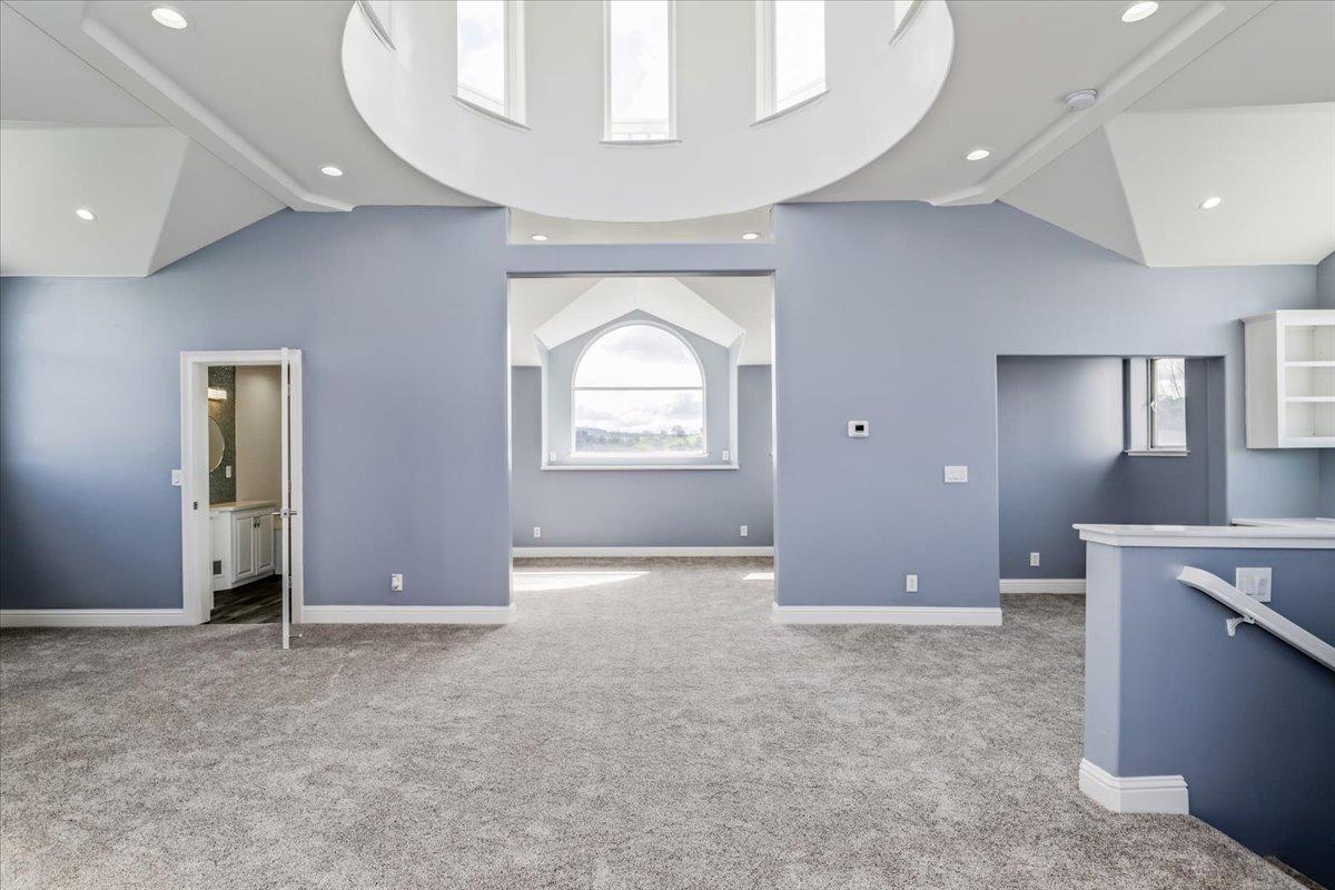 1046 Shoreline Dr, Copperopolis, CA 95228