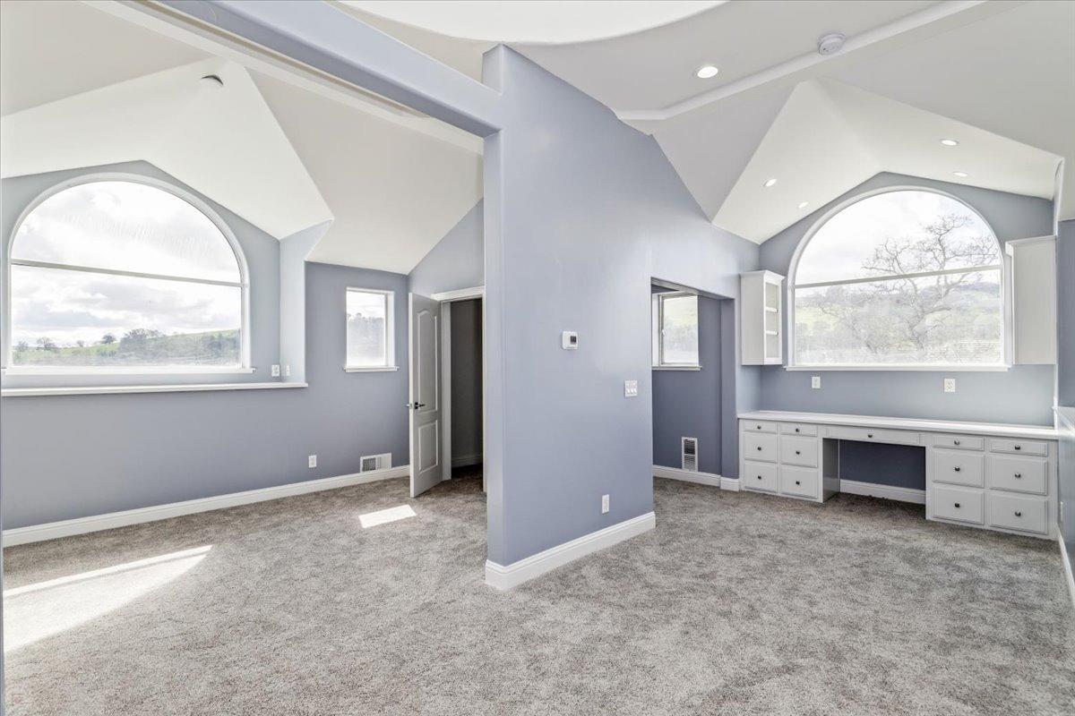 1046 Shoreline Dr, Copperopolis, CA 95228