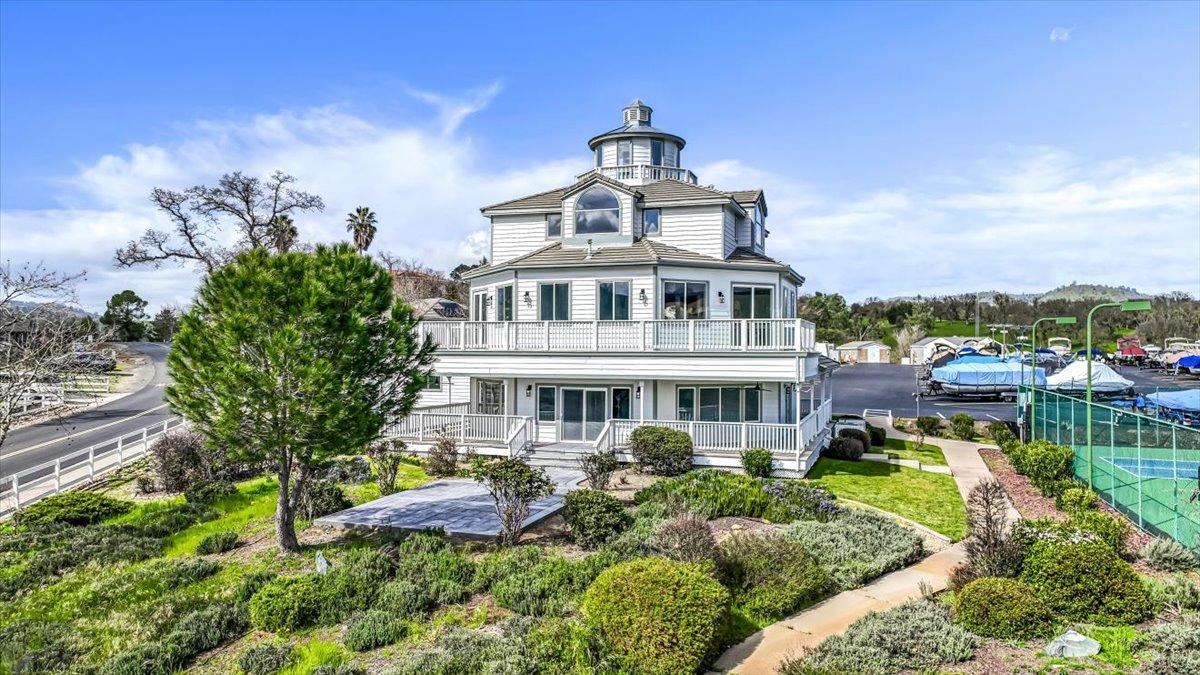 1046 Shoreline Dr, Copperopolis, CA 95228