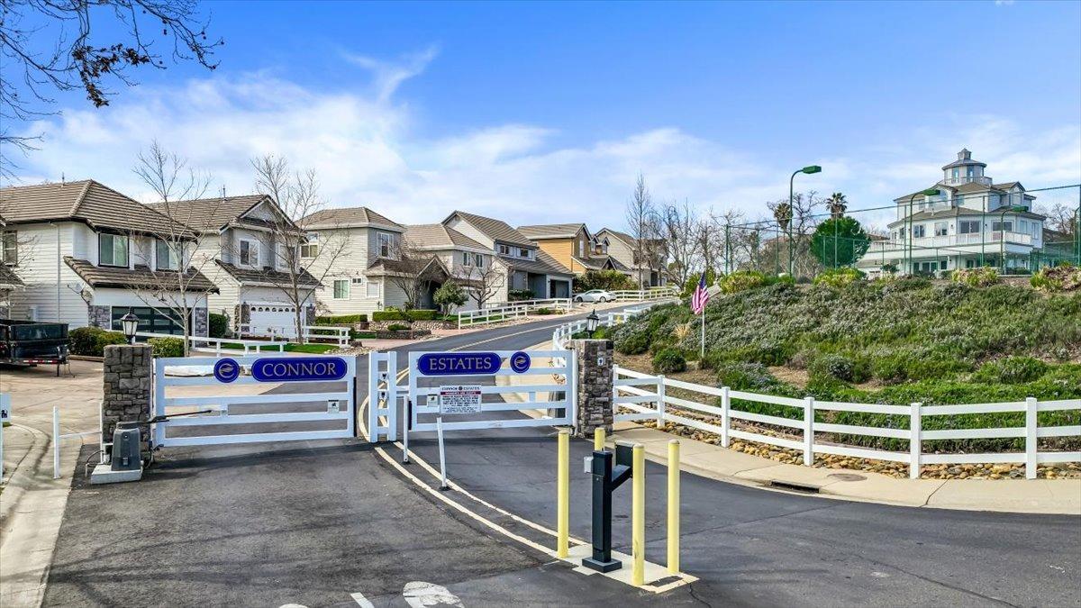 1046 Shoreline Dr, Copperopolis, CA 95228