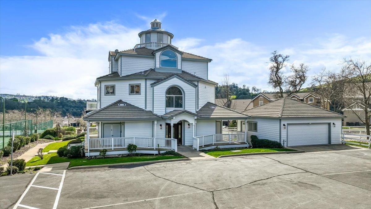 1046 Shoreline Dr, Copperopolis, CA 95228