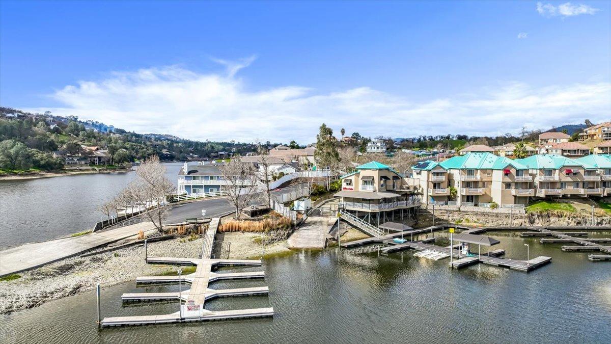 1046 Shoreline Dr, Copperopolis, CA 95228