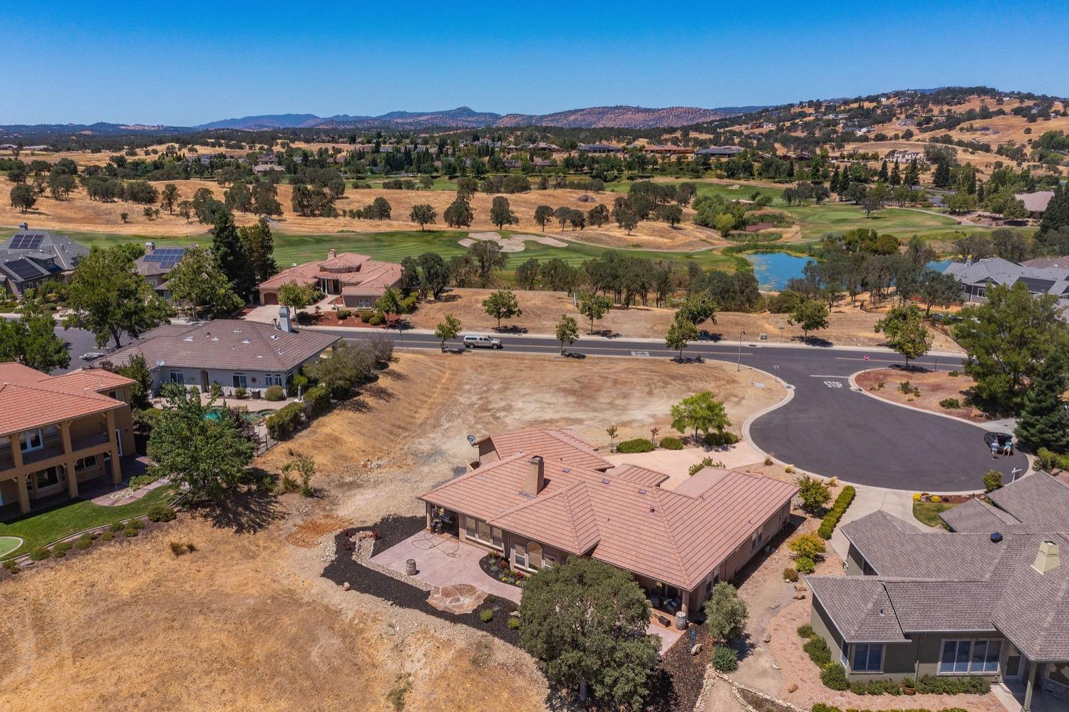 10 Flagstone Ct, Copperopolis, CA 95228