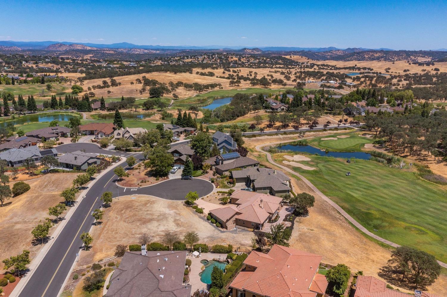 10 Flagstone Ct, Copperopolis, CA 95228