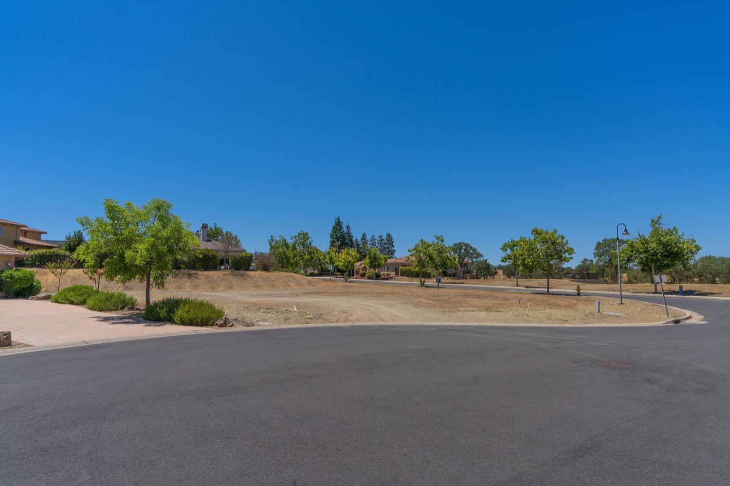 10 Flagstone Ct, Copperopolis, CA 95228