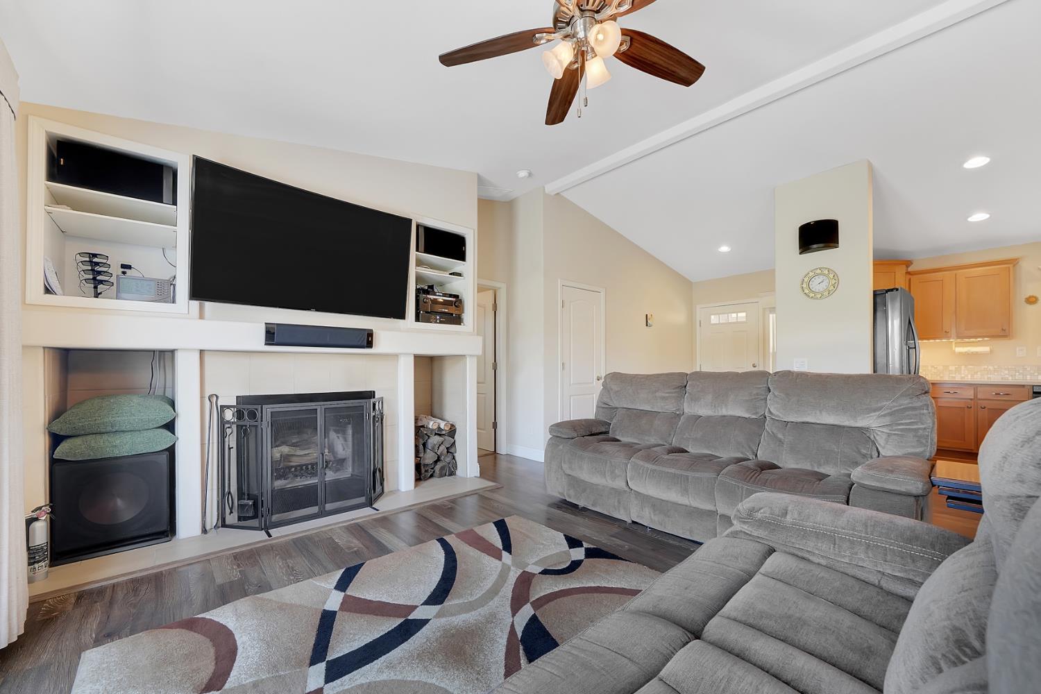 1436 Papoose Dr, Copperopolis, CA 95228