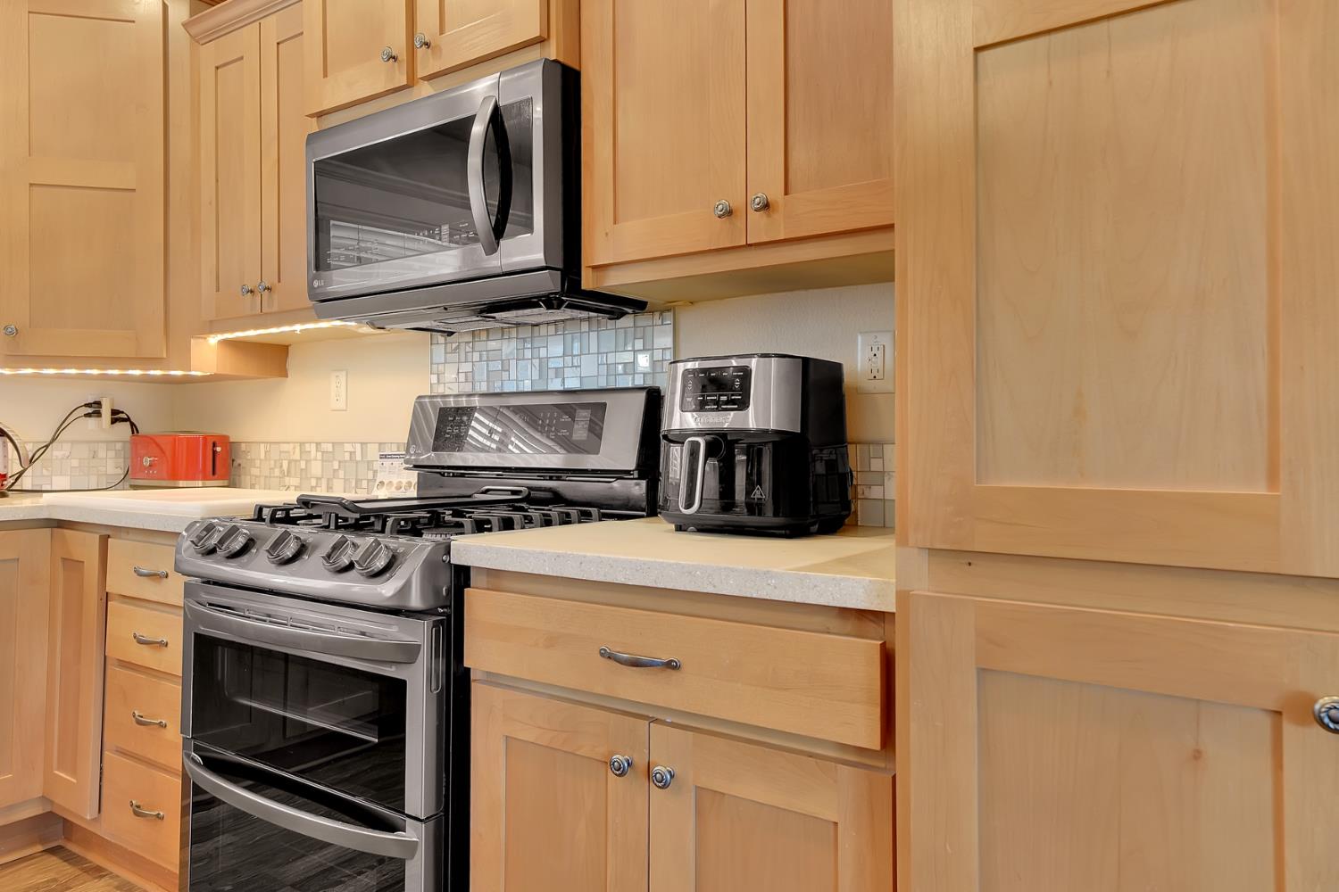 1436 Papoose Dr, Copperopolis, CA 95228