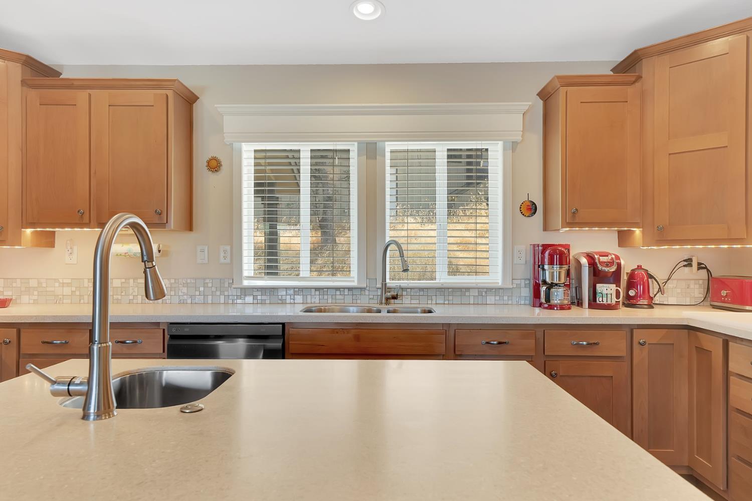 1436 Papoose Dr, Copperopolis, CA 95228