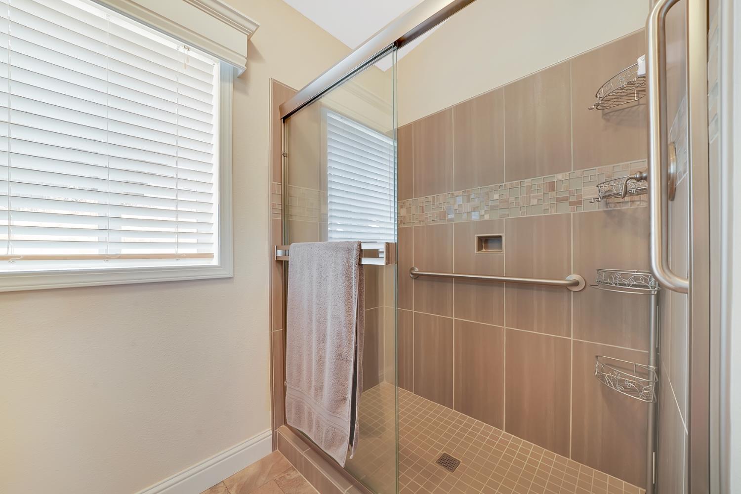 1436 Papoose Dr, Copperopolis, CA 95228