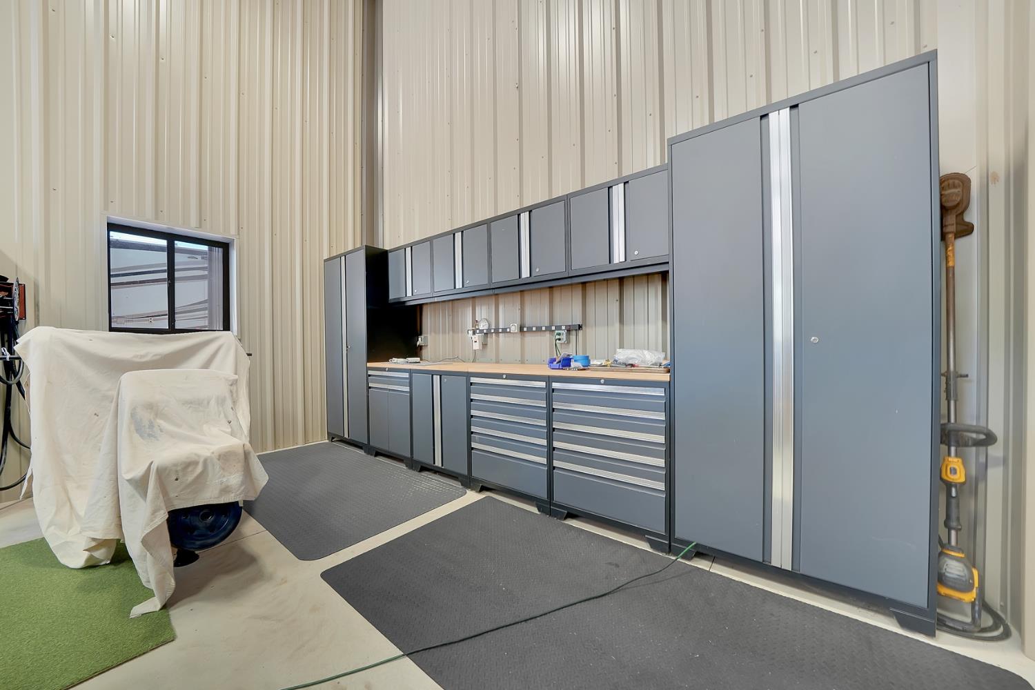 1436 Papoose Dr, Copperopolis, CA 95228