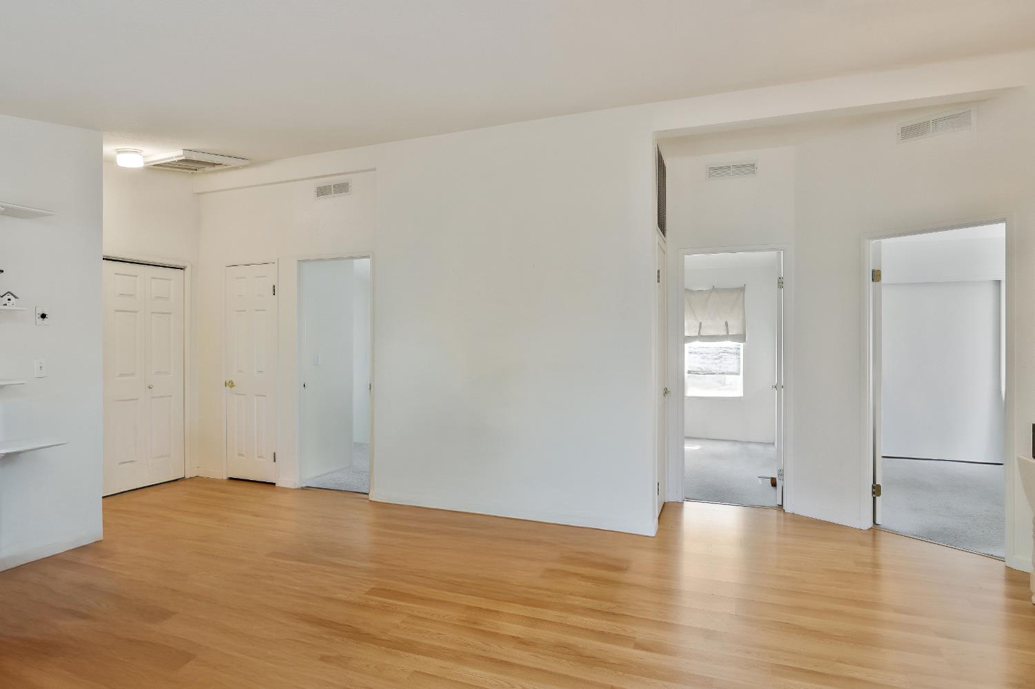 1048 Feather Ct, Copperopolis, CA 95228