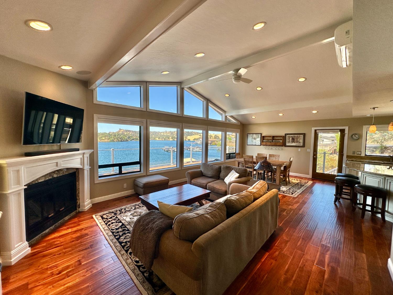 854 Poker Flat Rd, Copperopolis, CA 95228