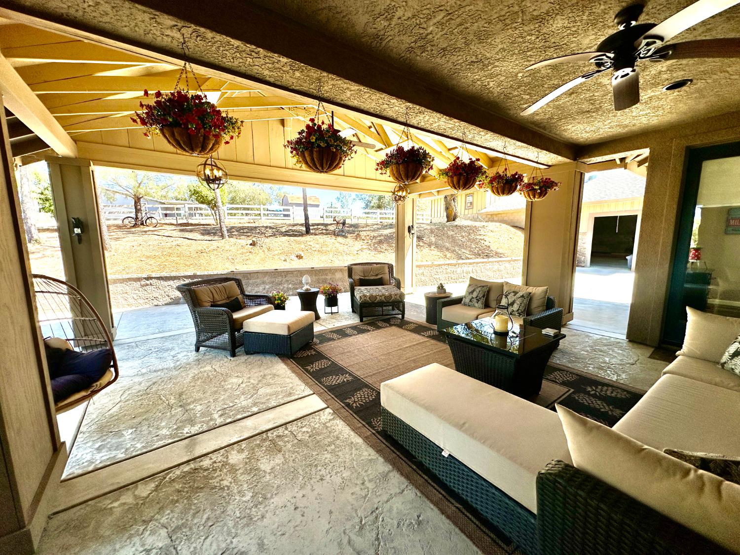 300 Bridlewood Ln, Copperopolis, CA 95228