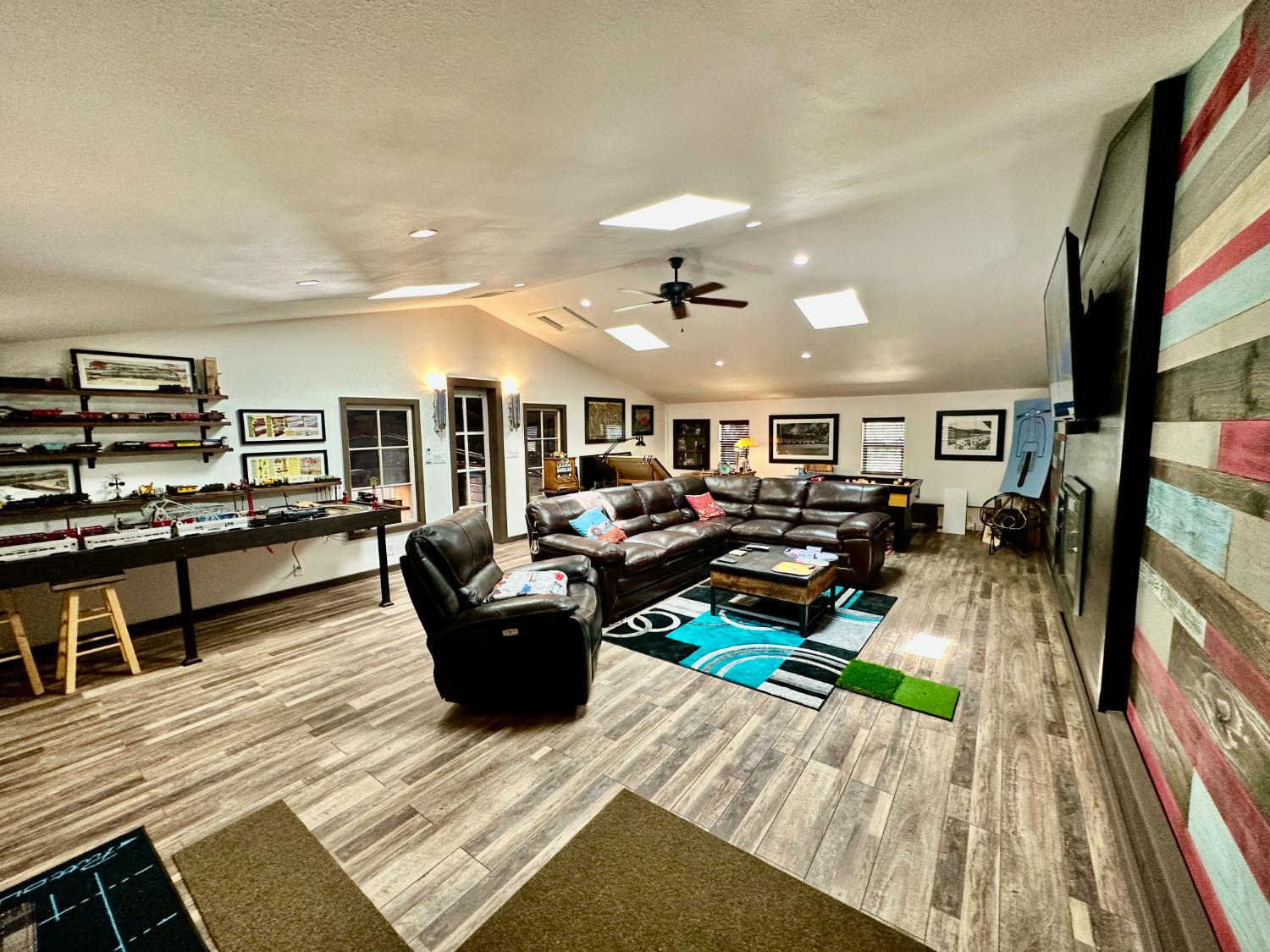 300 Bridlewood Ln, Copperopolis, CA 95228