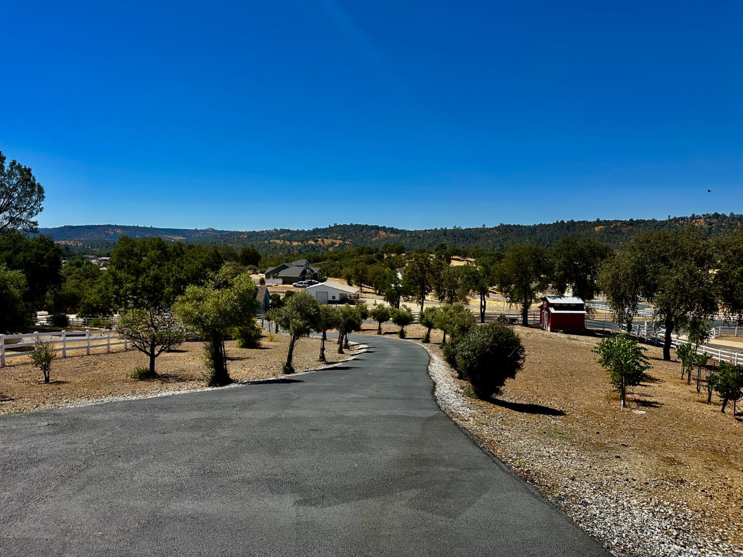 300 Bridlewood Ln, Copperopolis, CA 95228