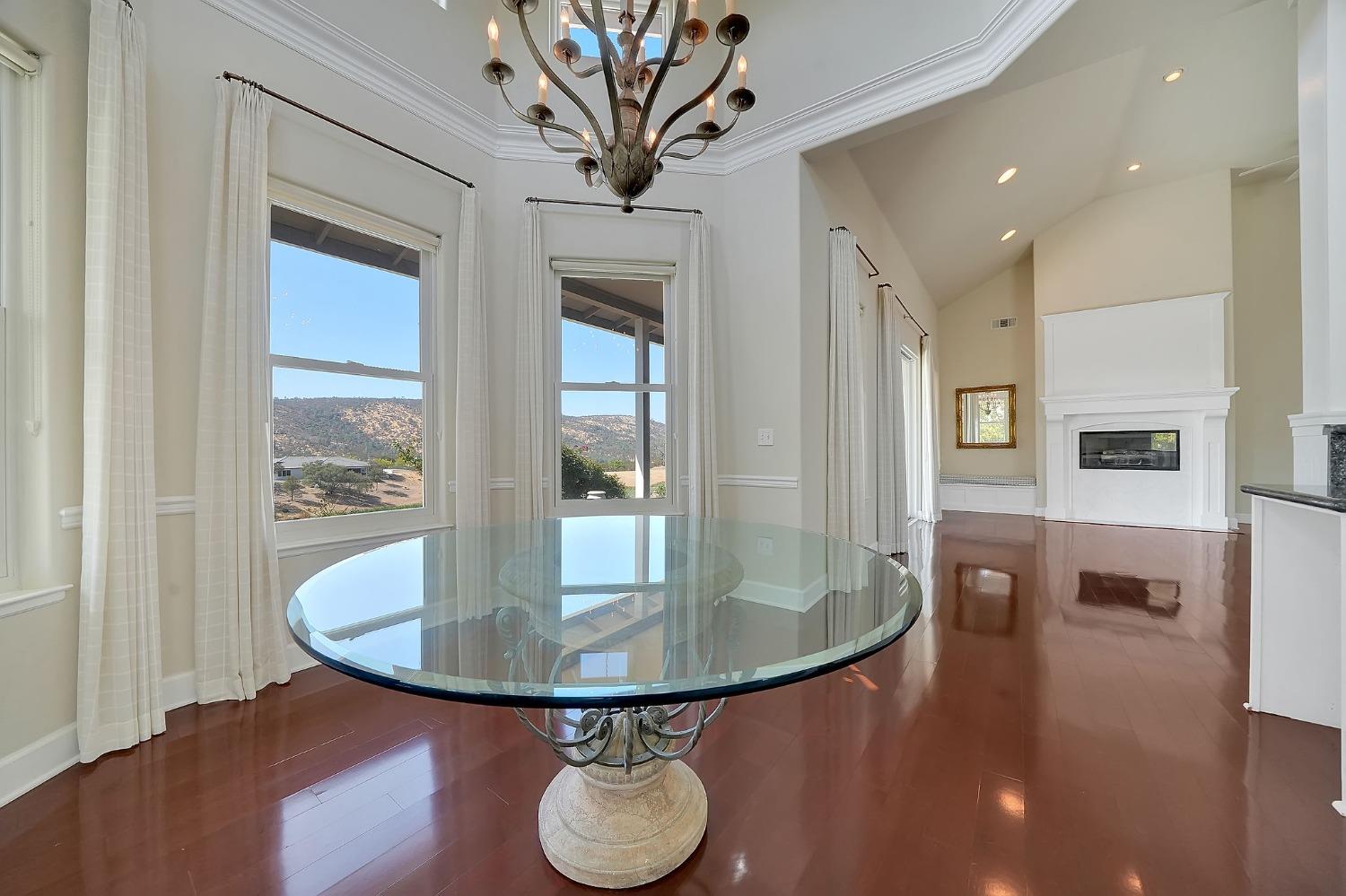 2016 Oak Creek Dr, Copperopolis, CA 95228