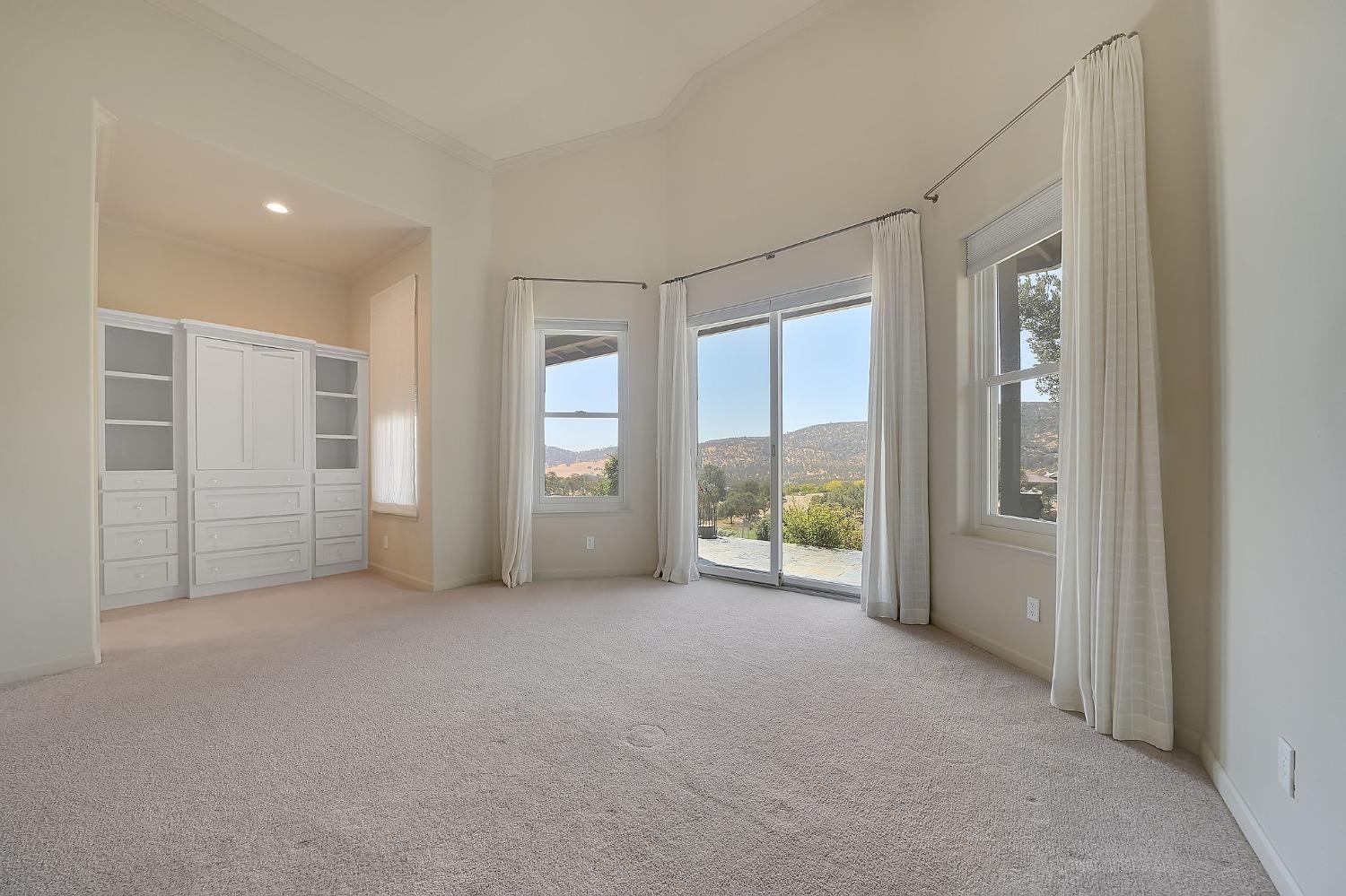 2016 Oak Creek Dr, Copperopolis, CA 95228