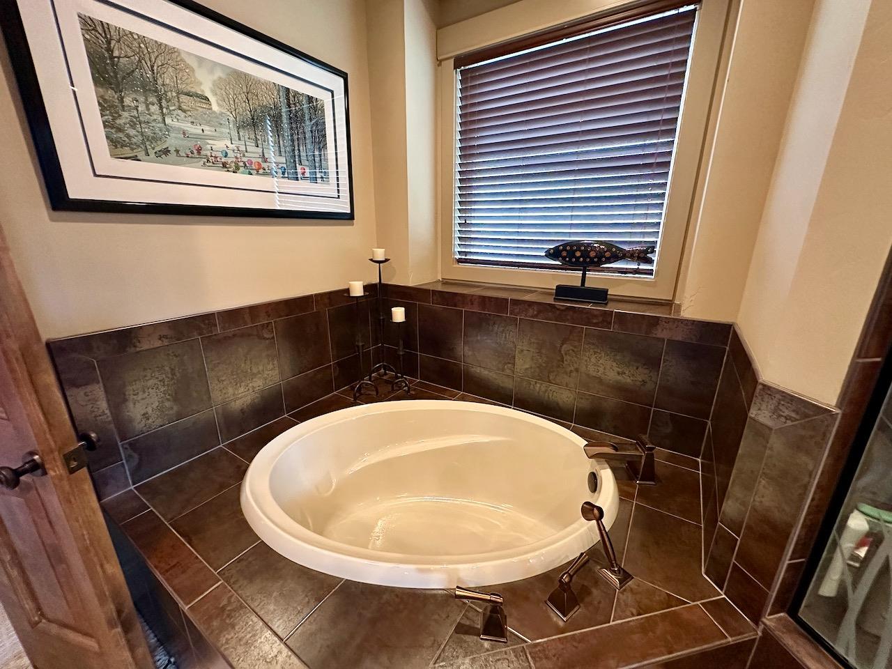 131 Sanguinetti Ct, Copperopolis, CA 95228