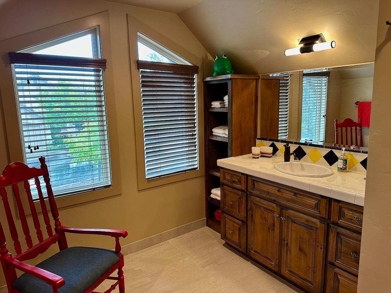 131 Sanguinetti Ct, Copperopolis, CA 95228