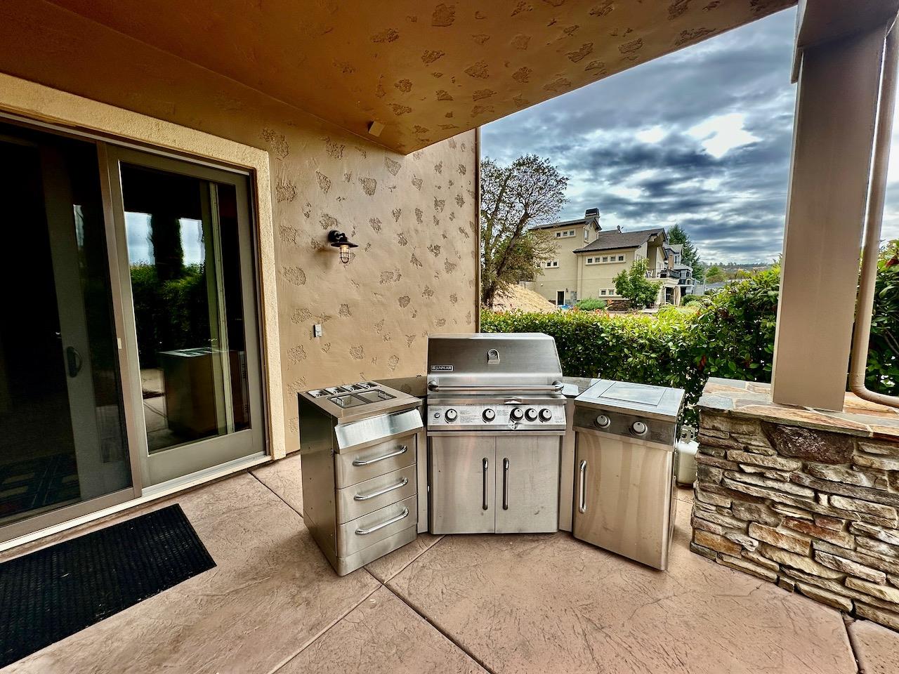 131 Sanguinetti Ct, Copperopolis, CA 95228