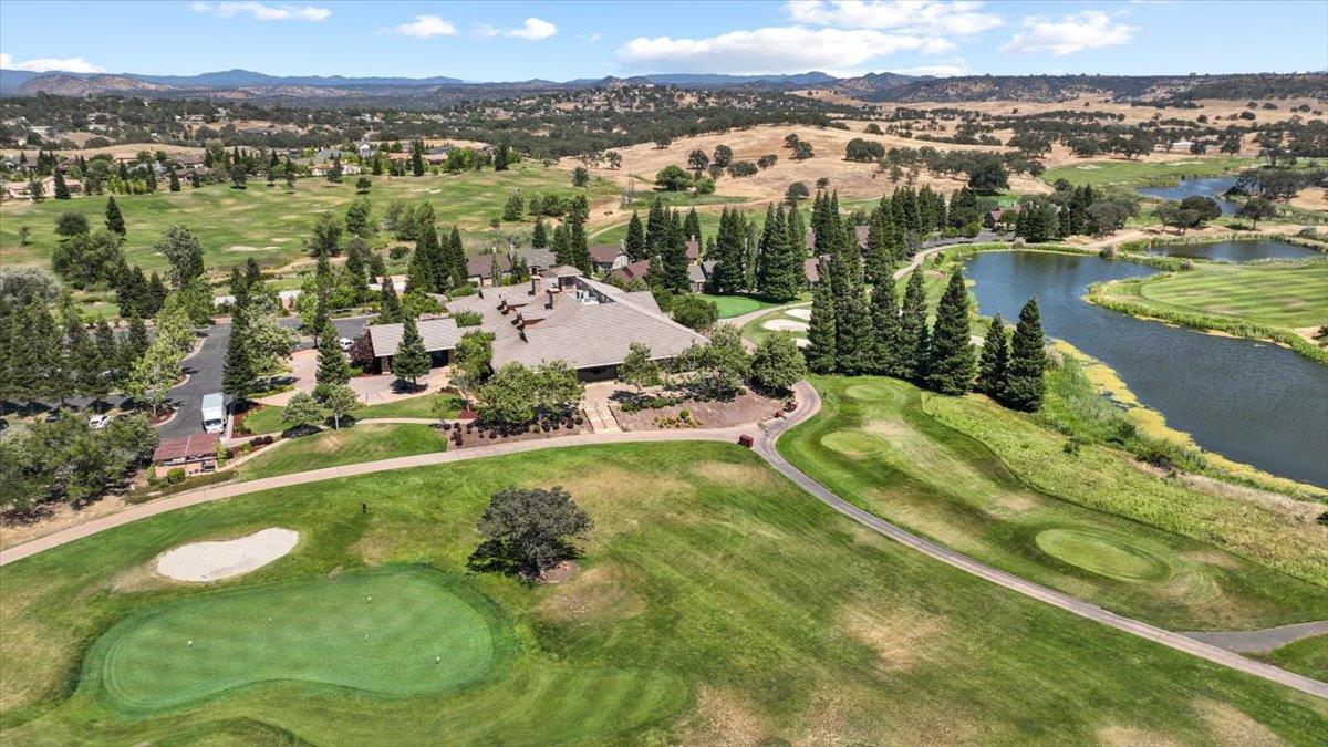 209 Oakhurst Ct, Copperopolis, CA 95228