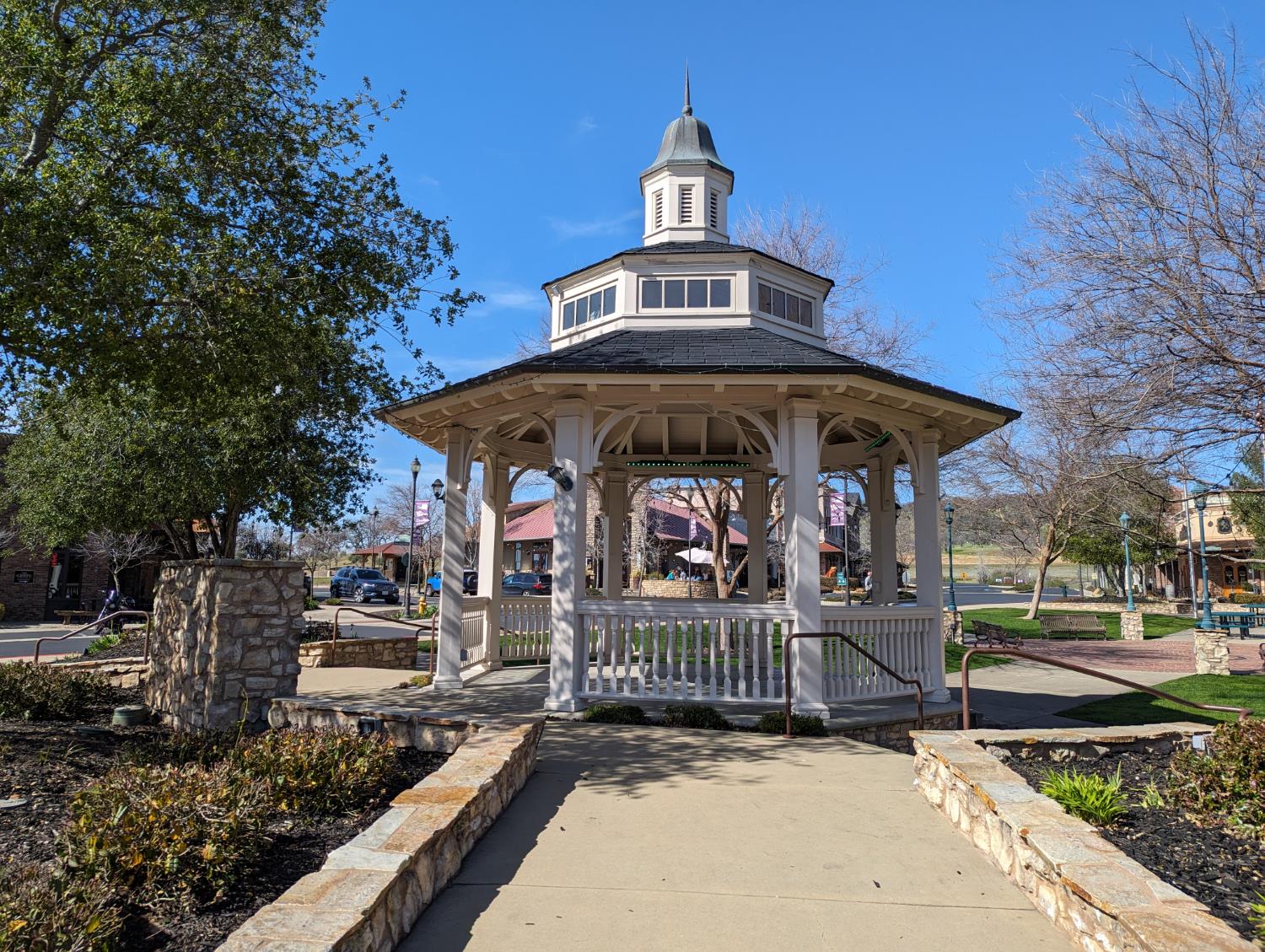 1751 Choctaw Rd, Copperopolis, CA 95228