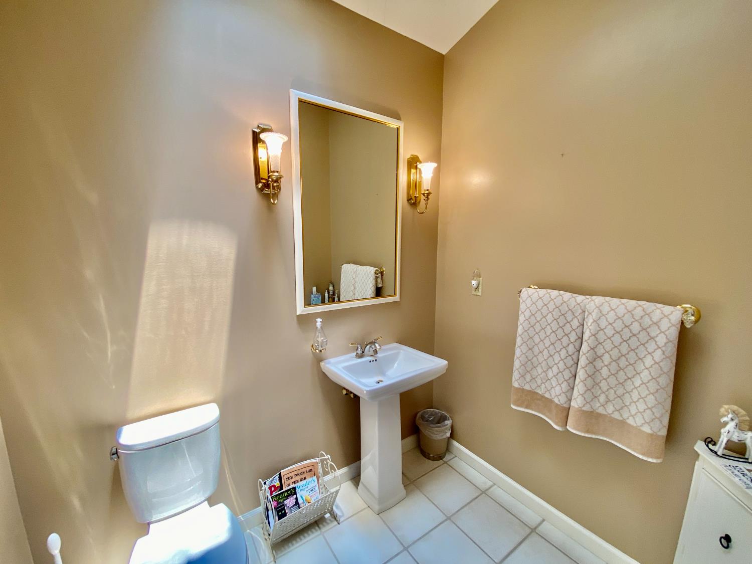 954 Poker Flat Rd, Copperopolis, CA 95228