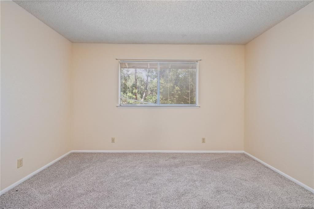 32413 Chickasaw Rd, Coarsegold, CA 93614