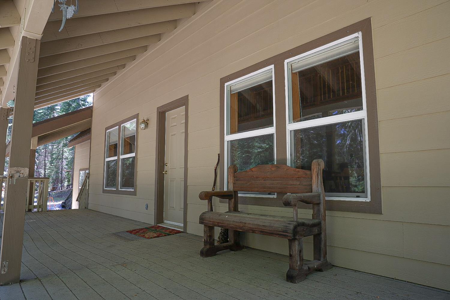 67922 Beasore Rd, Bass Lake, CA 95604