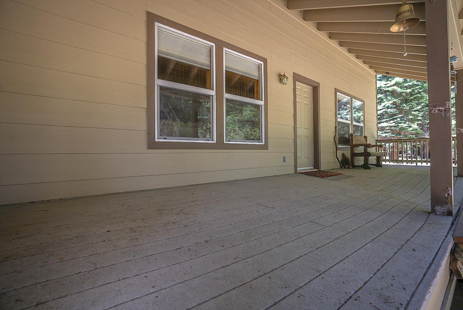 67922 Beasore Rd, Bass Lake, CA 95604