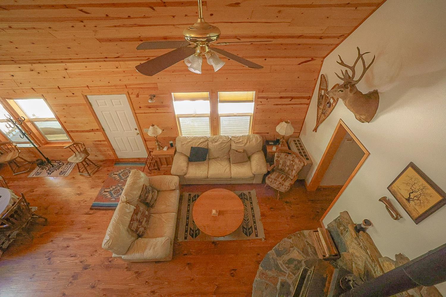 67922 Beasore Rd, Bass Lake, CA 95604