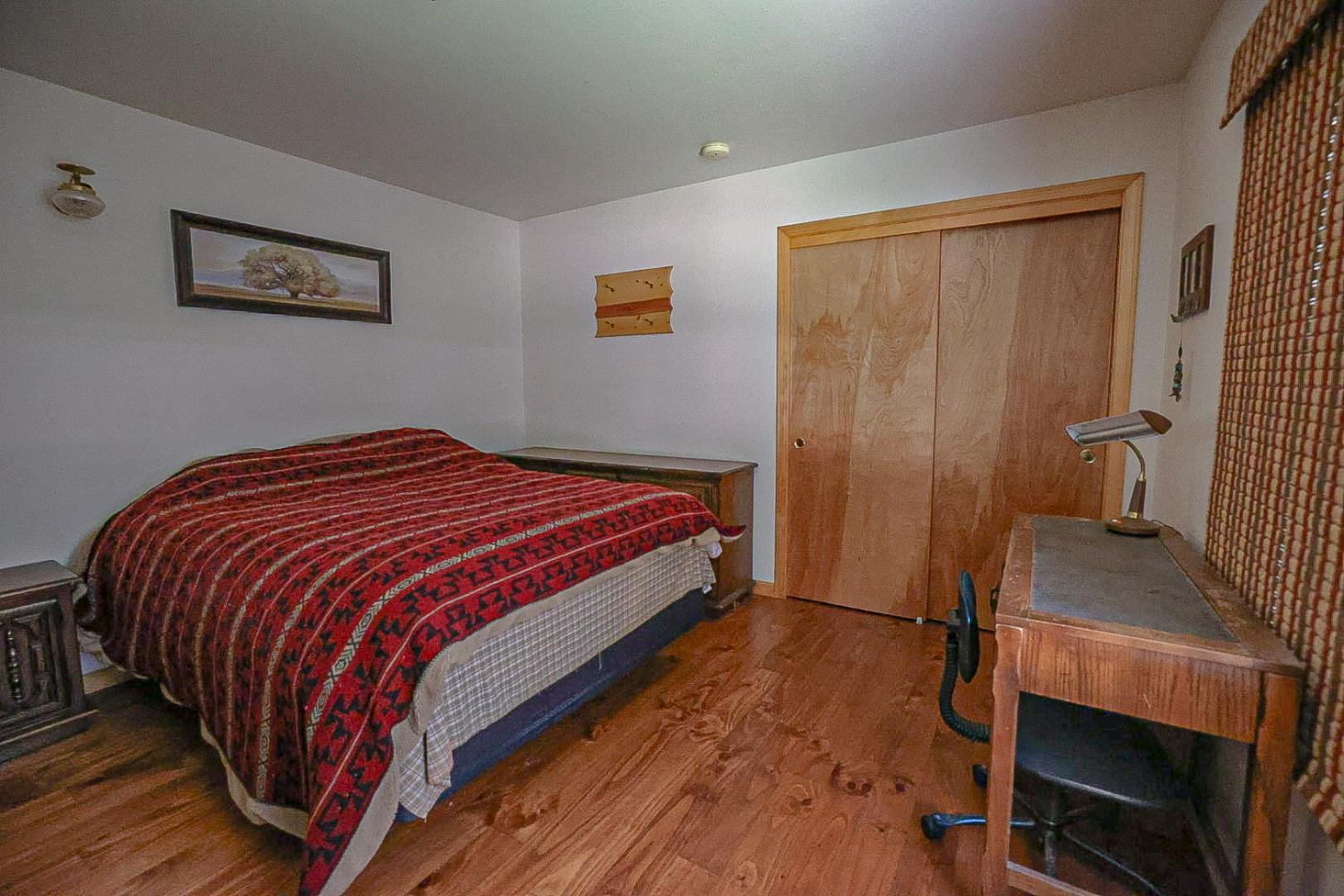 67922 Beasore Rd, Bass Lake, CA 95604