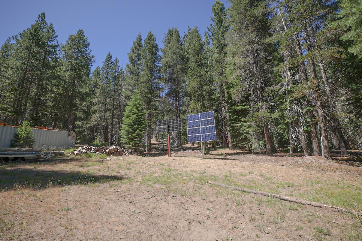 67922 Beasore Rd, Bass Lake, CA 95604
