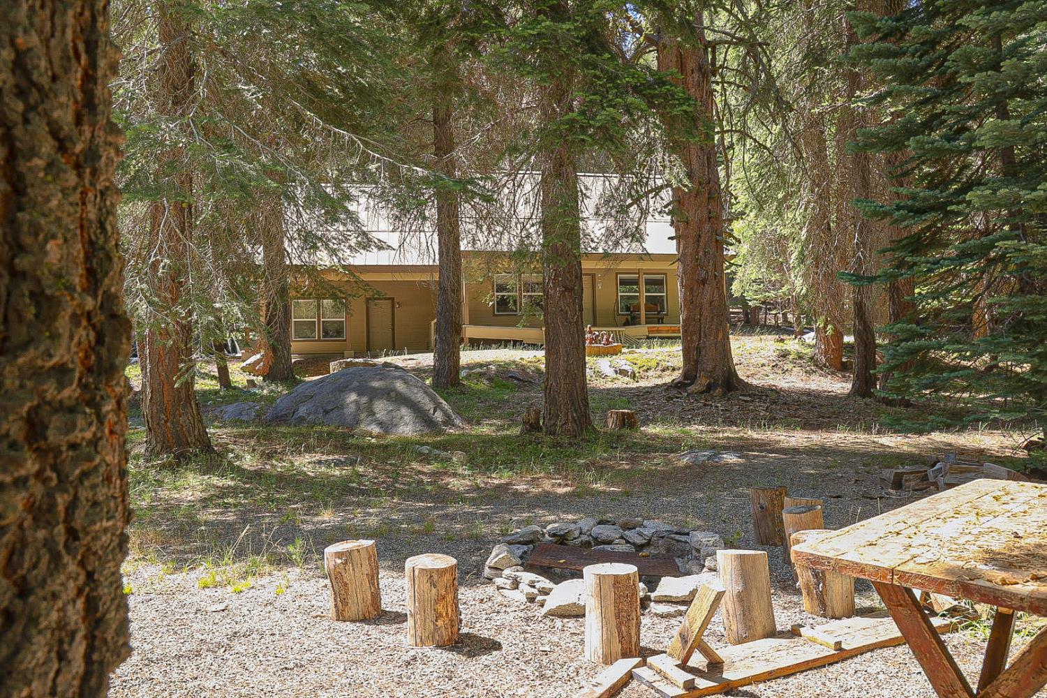 67922 Beasore Rd, Bass Lake, CA 95604