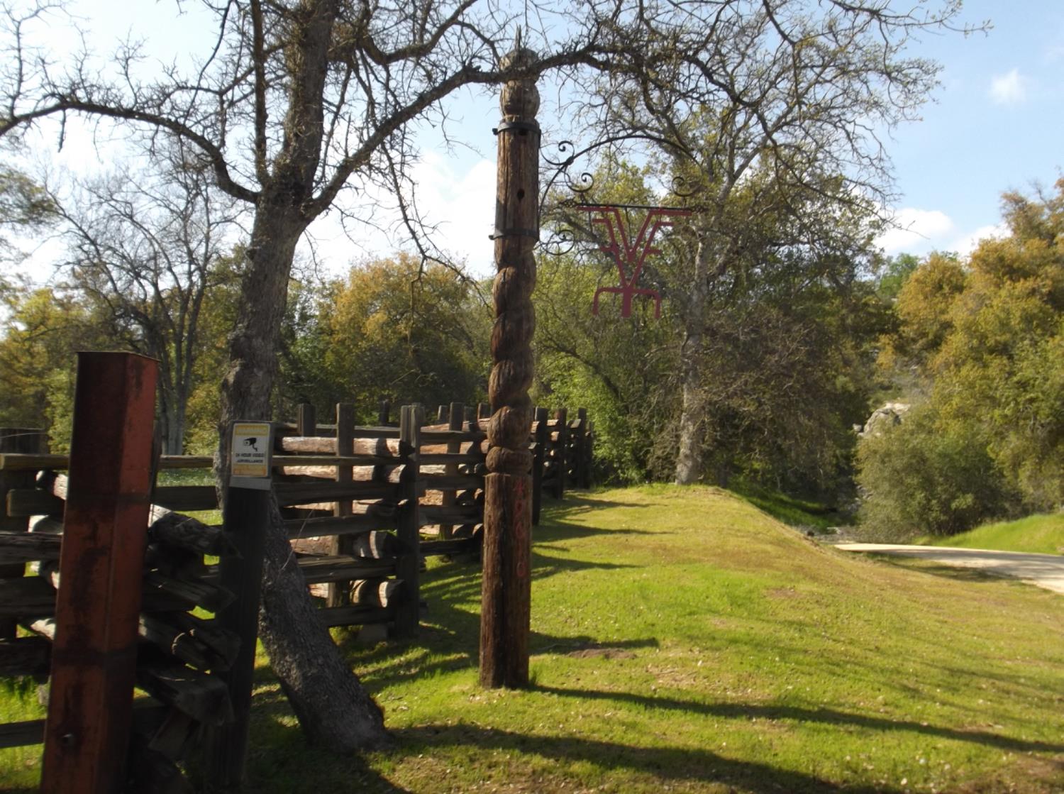49610 House Ranch Rd, O neals, CA 93645