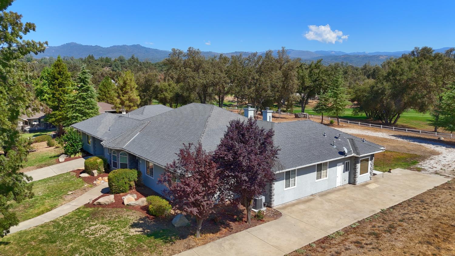 41345 Singing Hills Cir, Ahwahnee, CA 93601