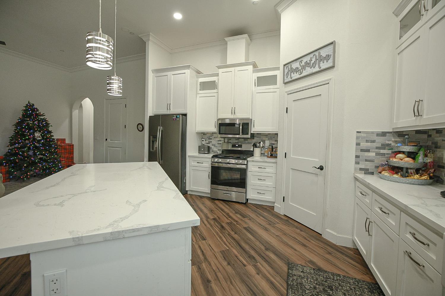 43243 Long Hollow Dr, Coarsegold, CA 93614