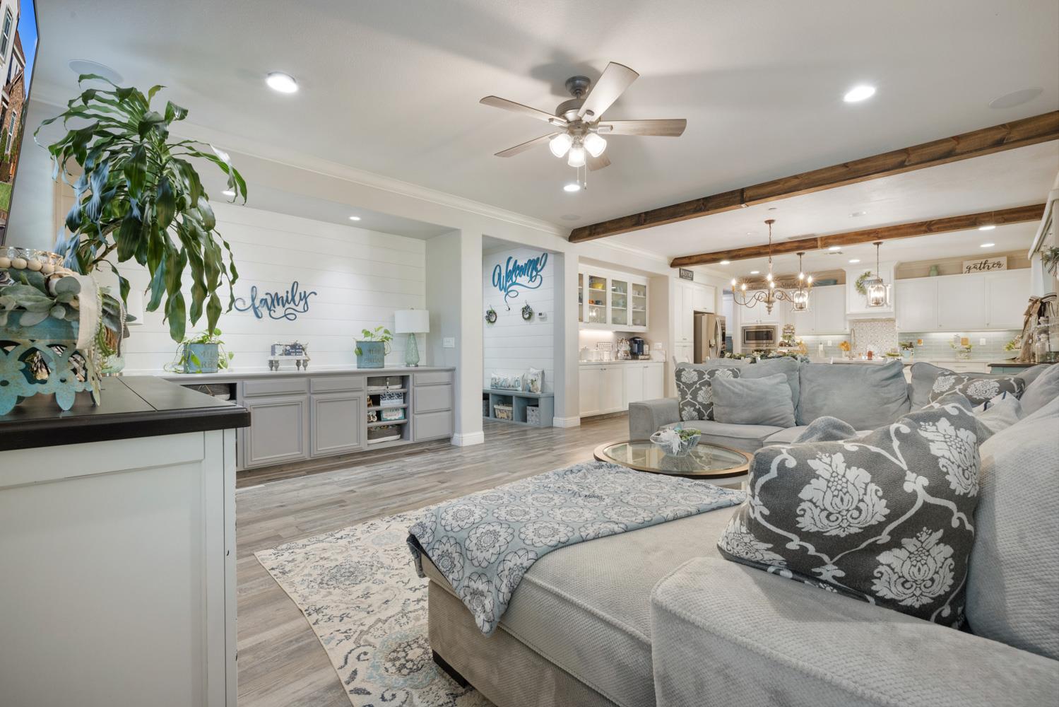 2908 Westport Cir, Oakdale, CA 95361